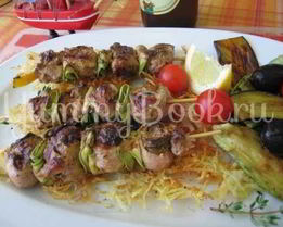 Шашлычки из свинины фаршированные