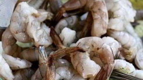 шашлык из креветок с семечками тыквы