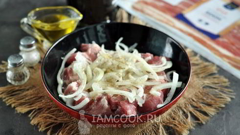 шашлык из свинины на сковороде