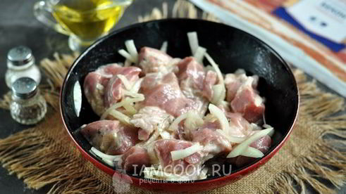 шашлык из свинины на сковороде