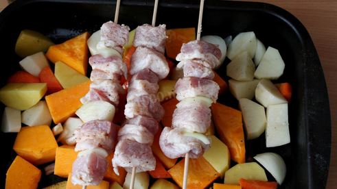 шашлык из свинины с маринадом из лука и кефира