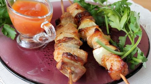 шашлык из свинины с маринадом из лука и кефира