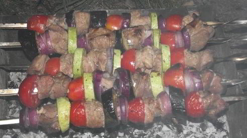 шашлык из свинины с овощами в луковом маринаде