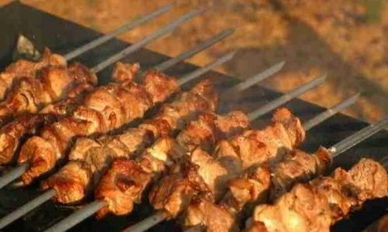 Рецепт шашлыка из свинины в маринаде из томатов и розмарина