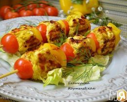 Шашлыки из рубленного мяса с овощами