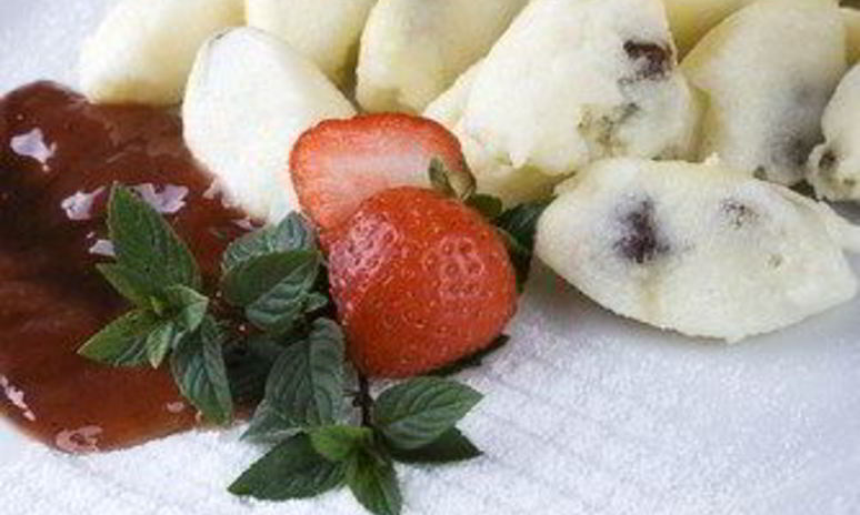 Рецепт сладких австрийских сливовых клецек