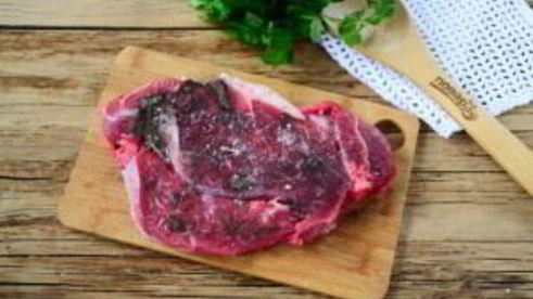 французский перченый стейк