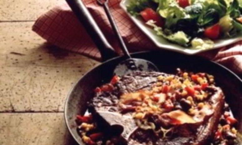 Рецепт говяжьего стейка с фасолевым пюре и маслинами