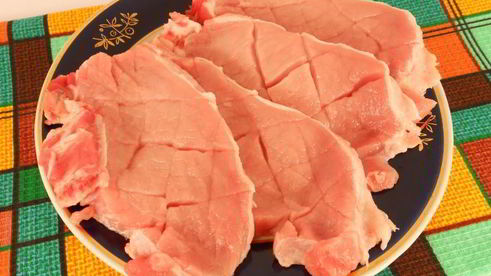 острые свиные стейки с мандариново-медовым соусом