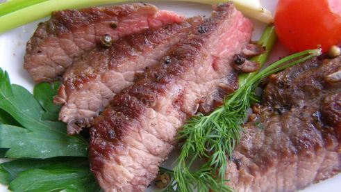 правильный стейк из говядины