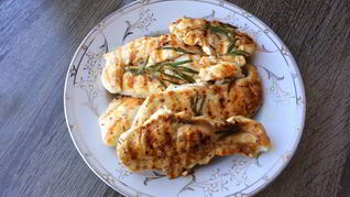 Сочный стейк из куриной грудки