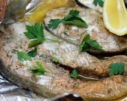 Стейк из кеты запеченной в духовке