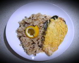 Стейк из семги под соево-сливочным соусом и сыром