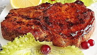 Стейк из свинины на кости