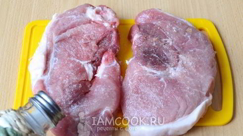 стейк из свинины в мультиварке