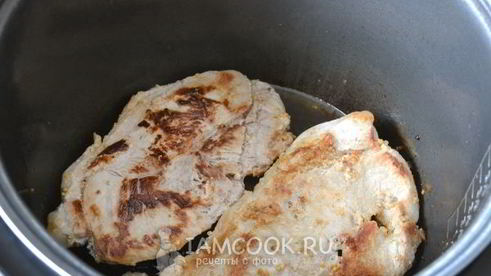 стейк из свинины в мультиварке