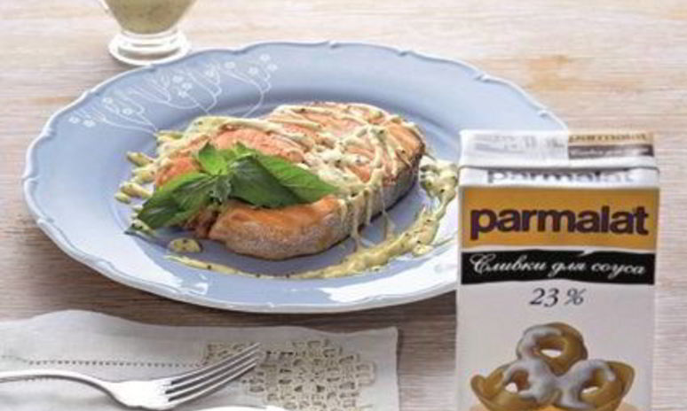 Рецепт стейка лосося на гриле со сливочно-горчичным соусом