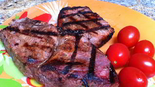 Стейк особый в овощном маринаде