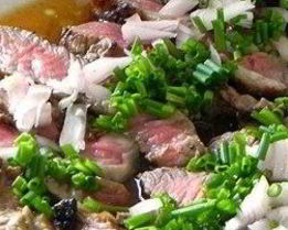 Стейк с понзу и грибным маслом