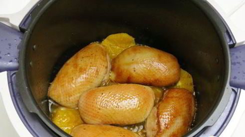 стейки из утки с апельсинами в мультиварке