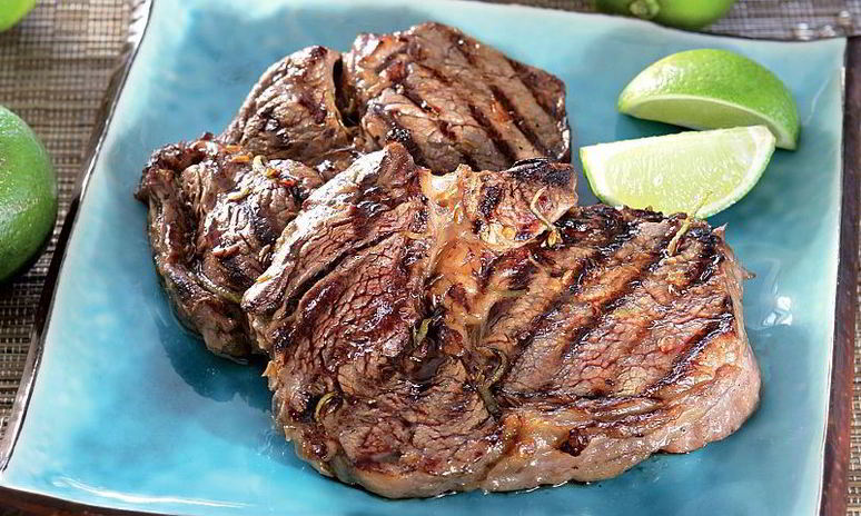 Рецепт стейков в пикантнома маринаде иза лаймы и ананаса