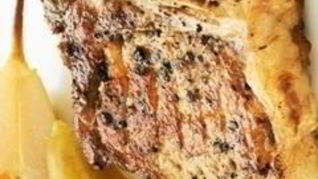 Свиные стейки с грушами