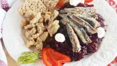 свекольный гарнир с килечкой