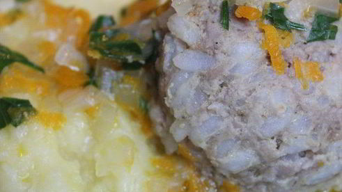 фаршированные перепелиными яйцами тефтели