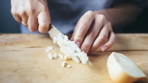 куриные тефтели в сливочно-сырном соусе