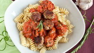 Паста с тефтелями