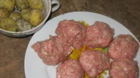 тефтели с картофелем