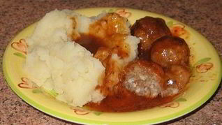 Тефтели с сырым рисом