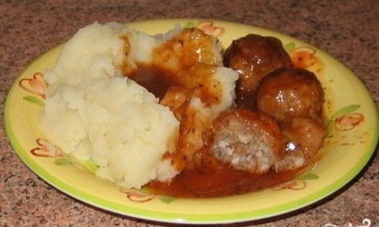 Рецепт тефтелей с сырым рисом