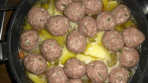 тефтели в соусе