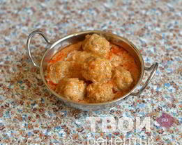 Тефтели в томатно-сметанном соусе