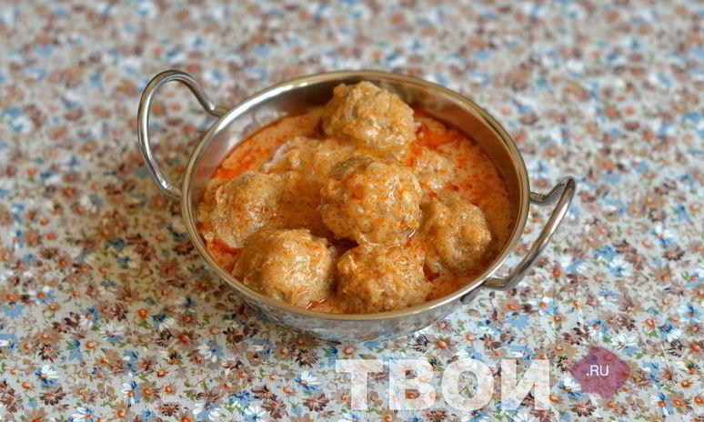 Рецепт тефтелей в томатно-сметанном соусе