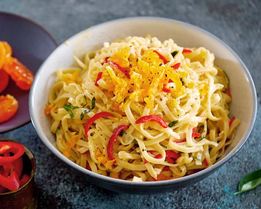 Трижды яичная лапша с чили и соленым желтком