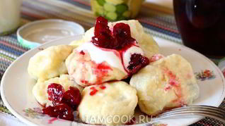 Ленивые вареники с вишней