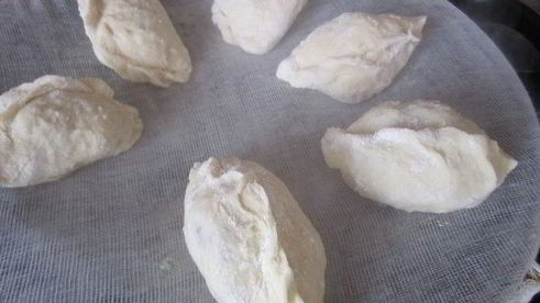 паровые вареники с вишней и клубникой