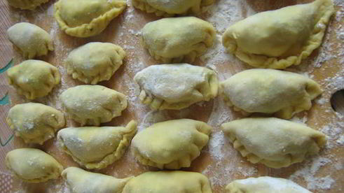 паровые вареники с зеленью и яйцом