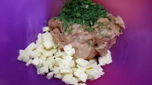 цельнозерновые вареники с тунцом и моцареллой