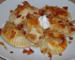 Вареники с картошкой и вареники с кислой капустой