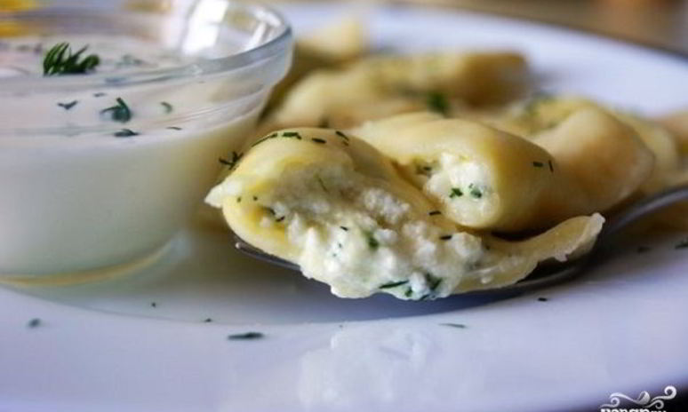 Рецепт вареников с соленым творогом