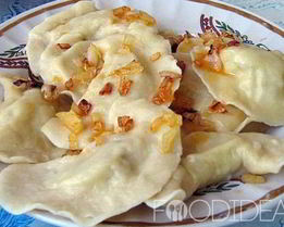 Вареники с сырой картошкой и салом