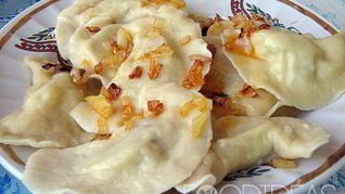 Вареники с сырой картошкой и салом