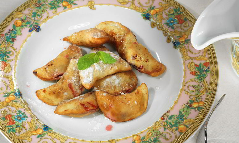 Рецепт вареников с вишней во фритюре