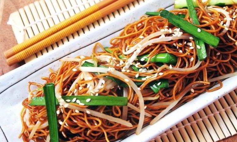 Рецепт яичной лапши с соевым соусом