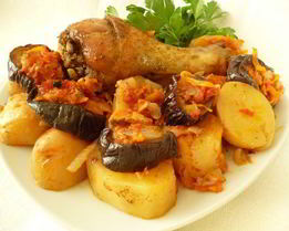 Куриное жаркое с баклажанами и картофелем