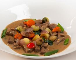 Жаркое из глазного мускула с глазастыми овощами