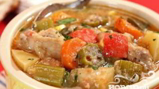 Жаркое из курицы, картофеля и сельдерея